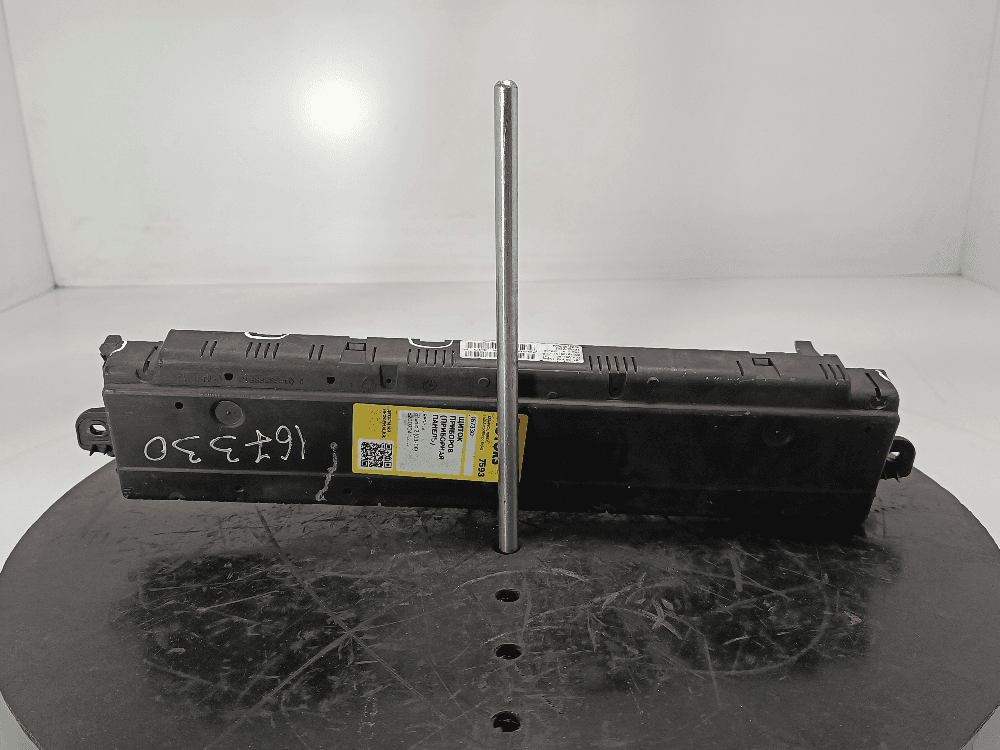 Щиток приборов (приборная панель) к Renault Scenic 2 (03-06)