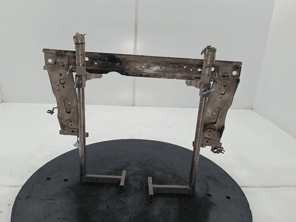 Балка под радиатор к Renault Megane 2 (02-06)