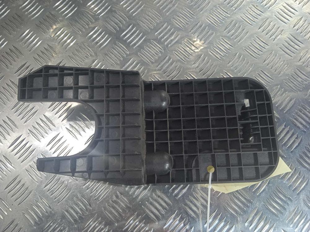 Кронштейн к Tesla Model X (15-21)