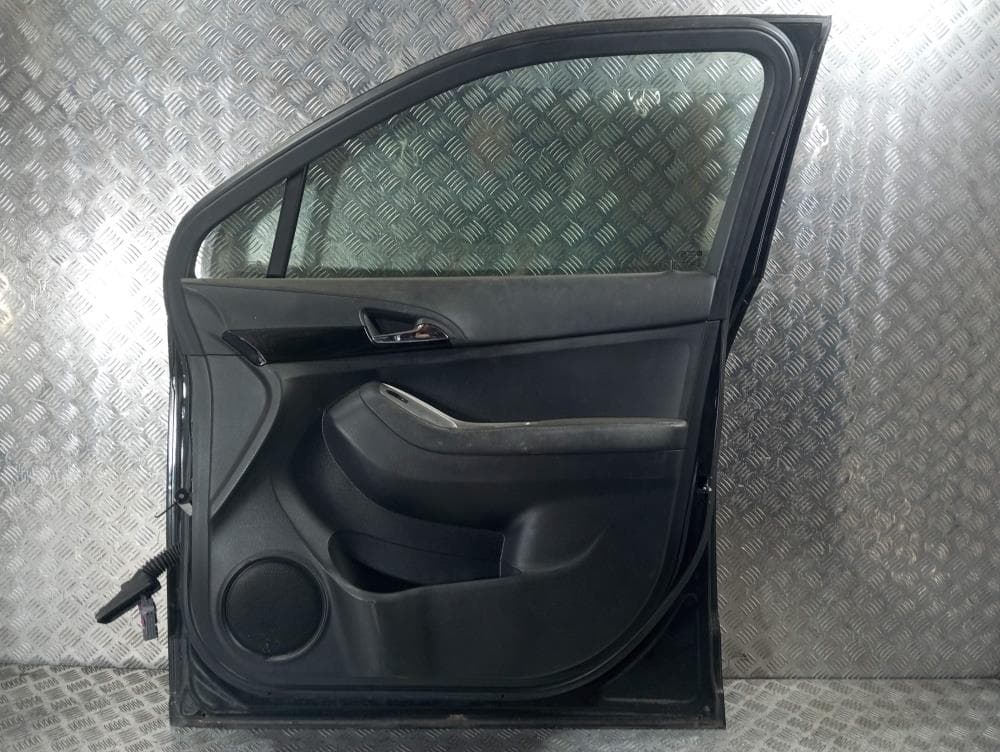 Дверь передняя правая к Chevrolet Orlando 1 (10-18)