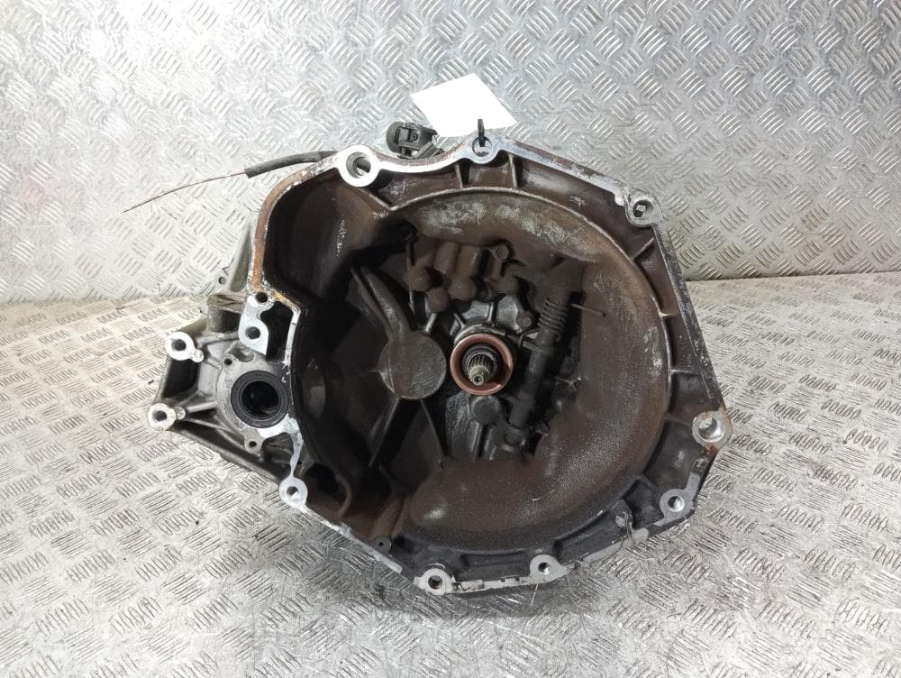 КПП механическая (МКПП) к Opel Corsa D (06-11)