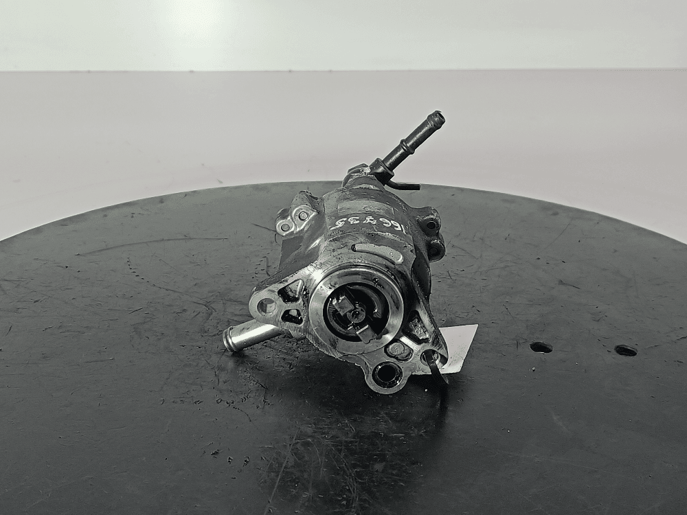 Насос вакуумный к Toyota Corolla E120/E130 (02-04)