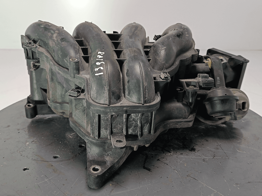 Коллектор впускной к Mazda 6 1 (02-05)