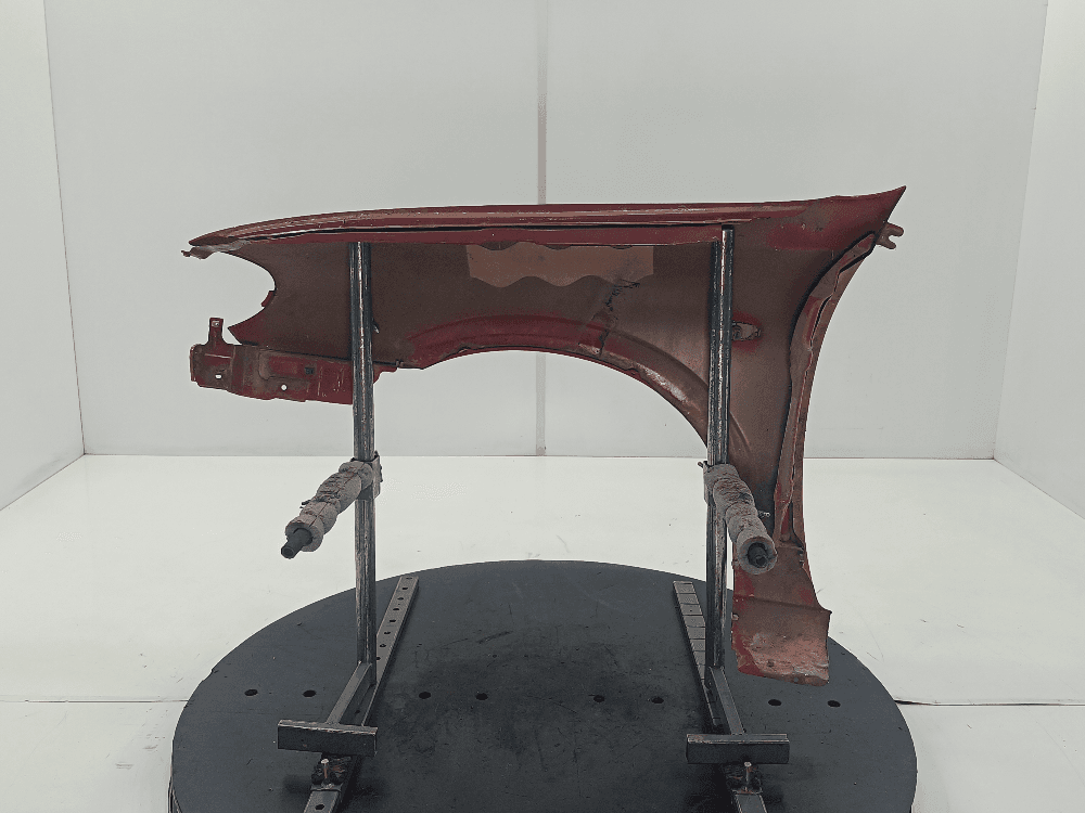 Крыло переднее правое к Nissan  Almera N16 (00-03)