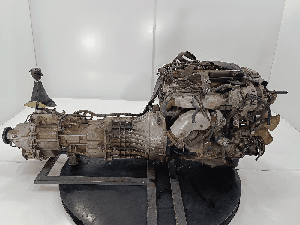 Двигатель к Kia Sorento 1 (02-06)