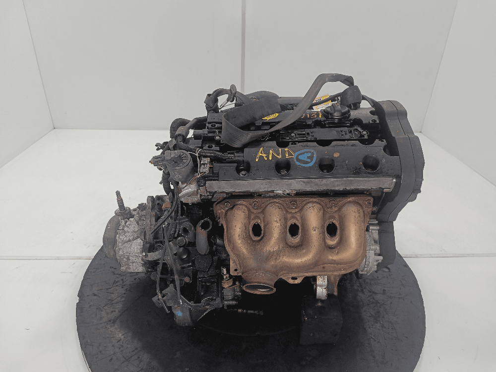 Двигатель к Citroen C5 1 (01-04)