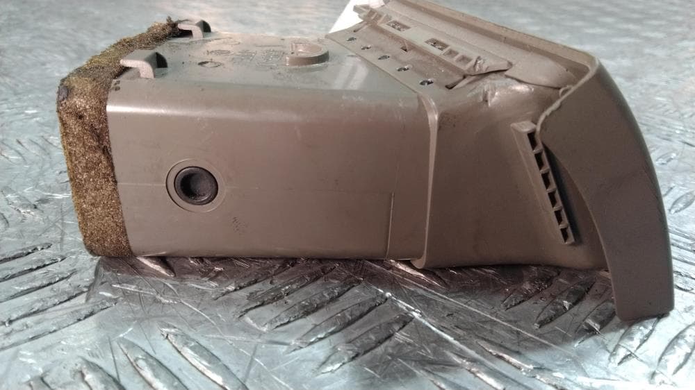 Дефлектор обдува салона к Audi A4 B7 (04-09)