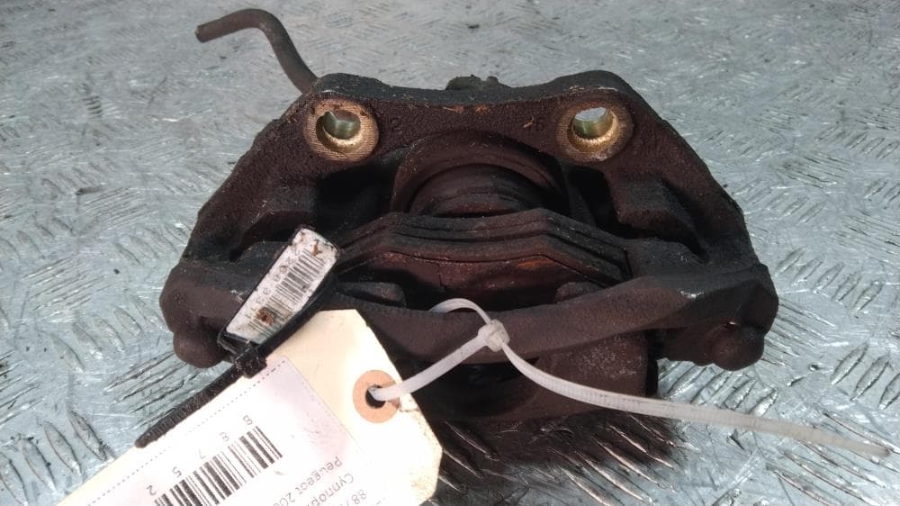 Суппорт передний левый к Peugeot 206 1 (98-03)