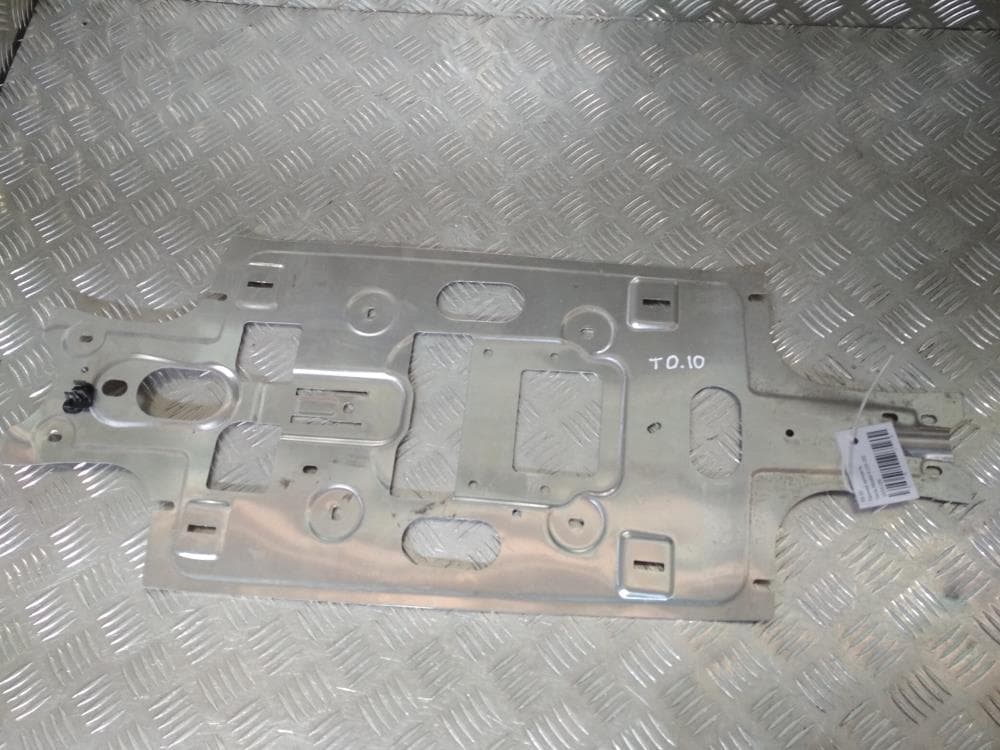 Прочая запчасть к Tesla Model X (15-21)