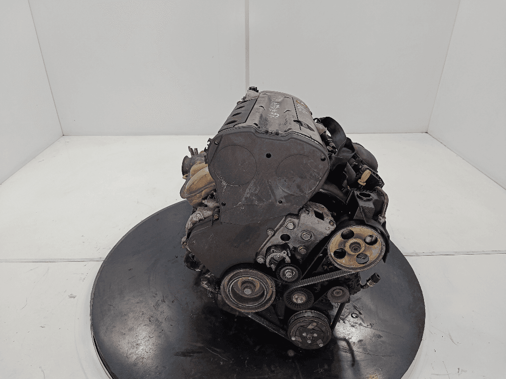 Двигатель к Citroen C5 1 (01-04)