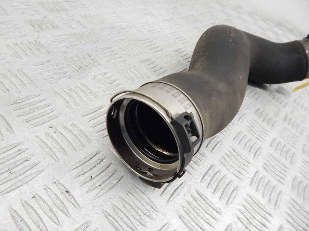 Патрубок интеркулера к BMW X3 F25 (10-14)