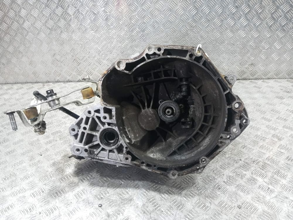 КПП механическая (МКПП) к Opel Corsa D (06-11)