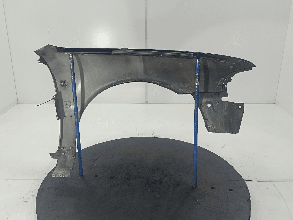 Крыло переднее левое к Audi A4 B5 (94-99)