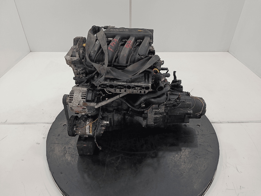 Двигатель к Renault Megane 2 (02-06)