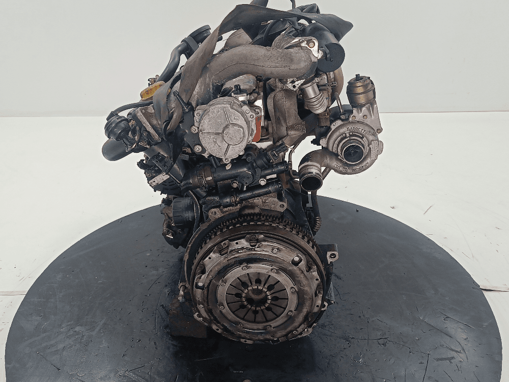 Двигатель к Renault Scenic 2 (03-06)