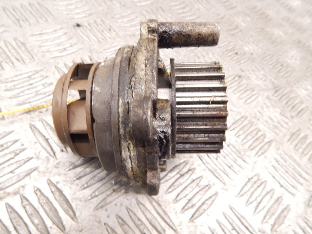 Помпа к Volkswagen Golf 4 (97-06)