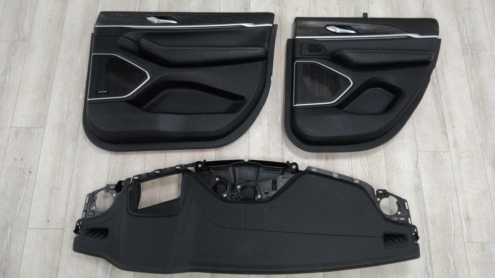 Салон (комплект сидений) к Jeep Grand Cherokee WL (21-24)