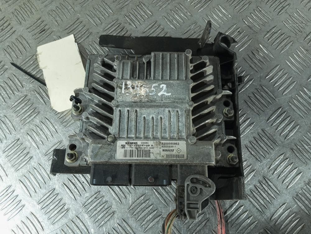 Блок управления двигателем к Renault Megane 2 (02-06)