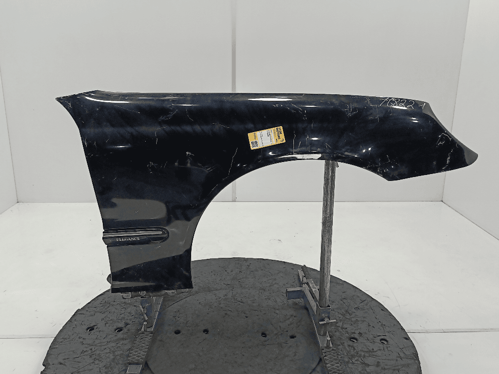 Крыло переднее правое к Mercedes C Class W203/S203/CL203 (00-04)