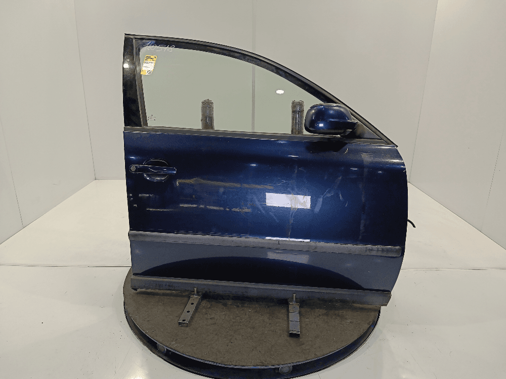 Дверь передняя правая к Volkswagen Passat B5 (96-00)