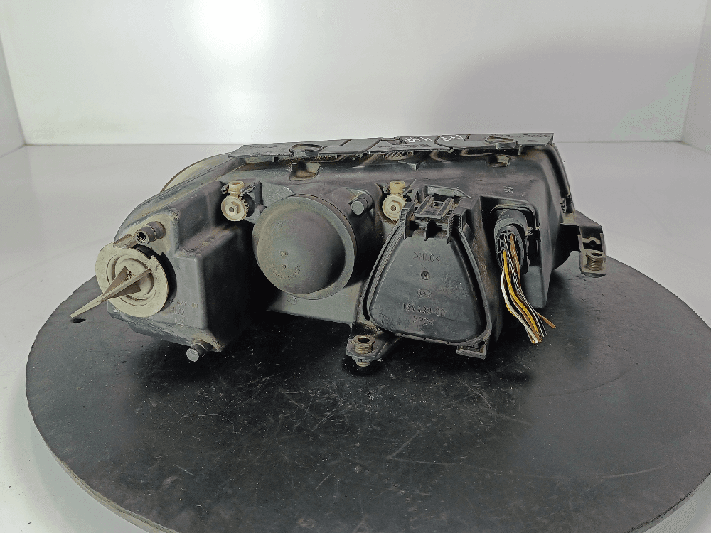 Фара левая к Volkswagen Passat B5+ Рестайлинг (00-05)