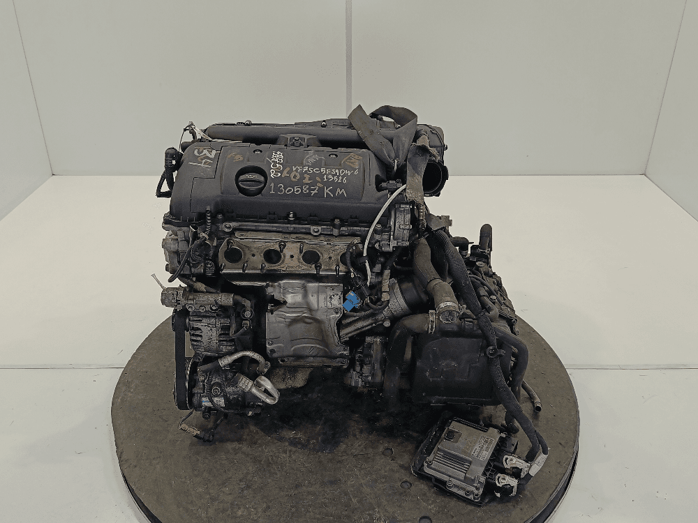 Двигатель к Peugeot 208 1 (12-15)