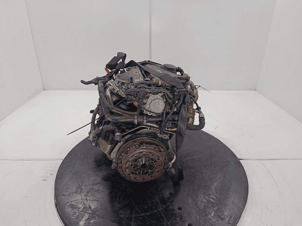 Двигатель к Audi A4 B7 (04-09)