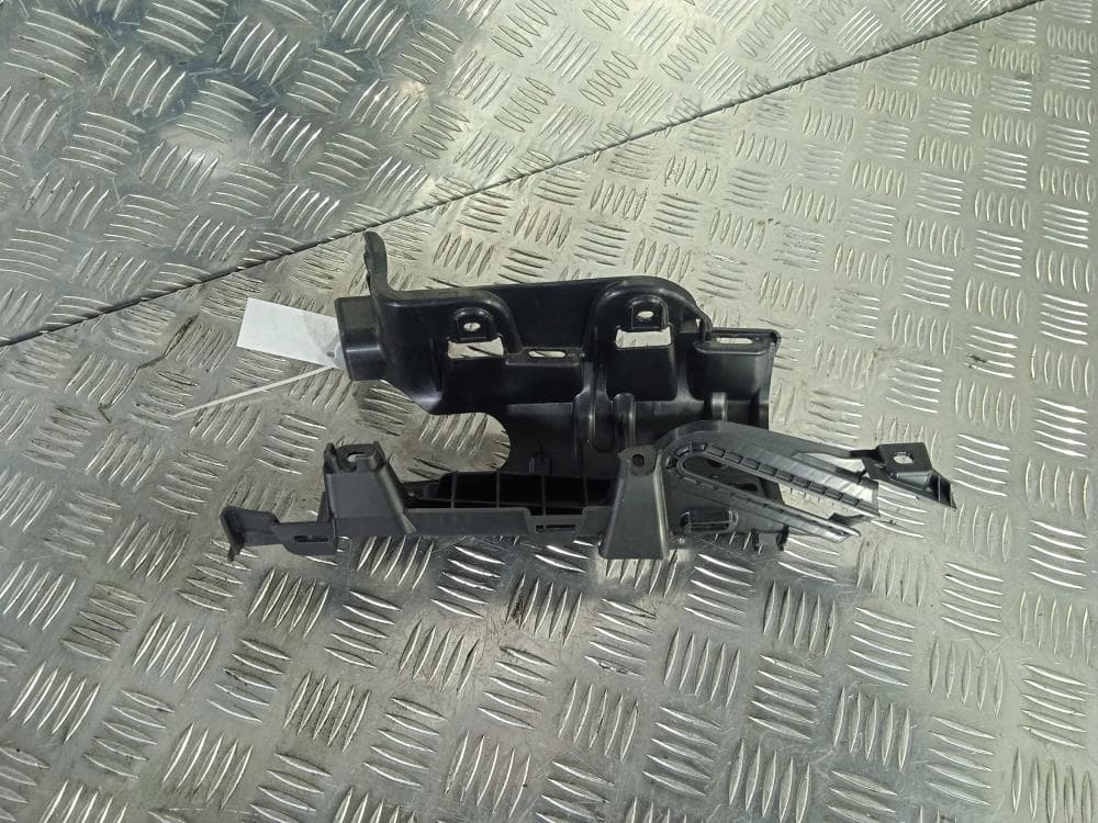 Кронштейн к Tesla Model X (15-21)