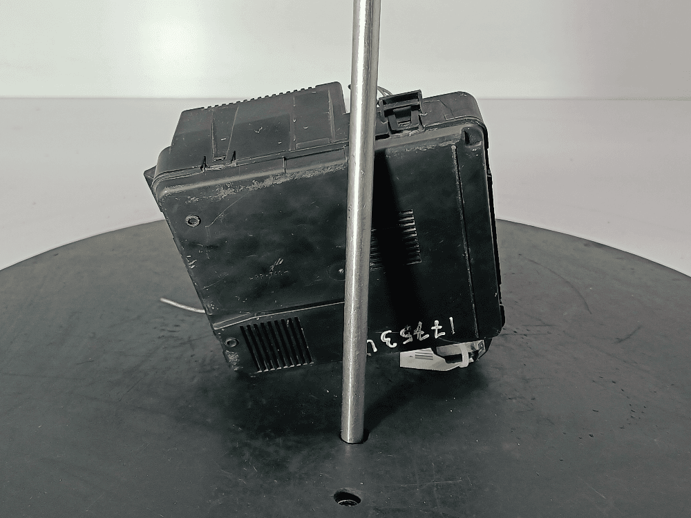 Блок предохранителей к Renault Megane 2 (02-06)