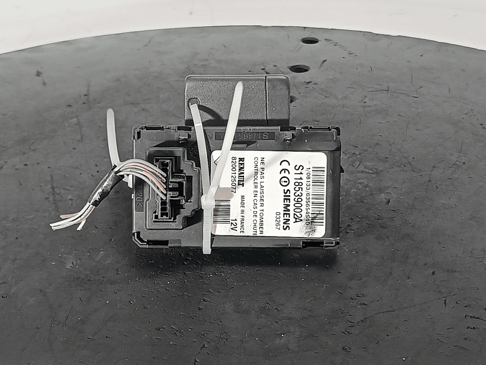 Замок зажигания к Renault Megane 2 (02-06)