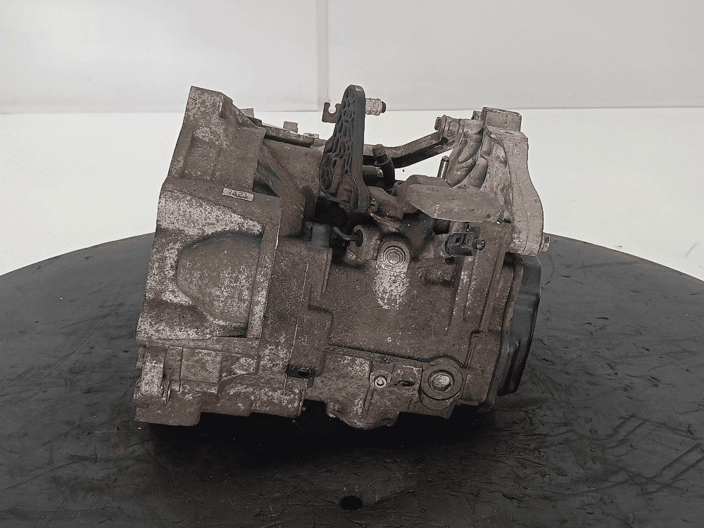 КПП механическая (МКПП) к Volkswagen Golf 5 (03-09)