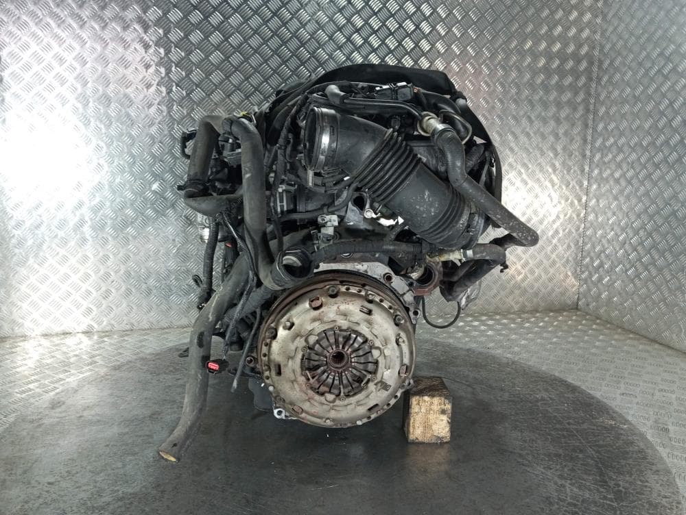 Двигатель к Volvo S40 2 (04-07)