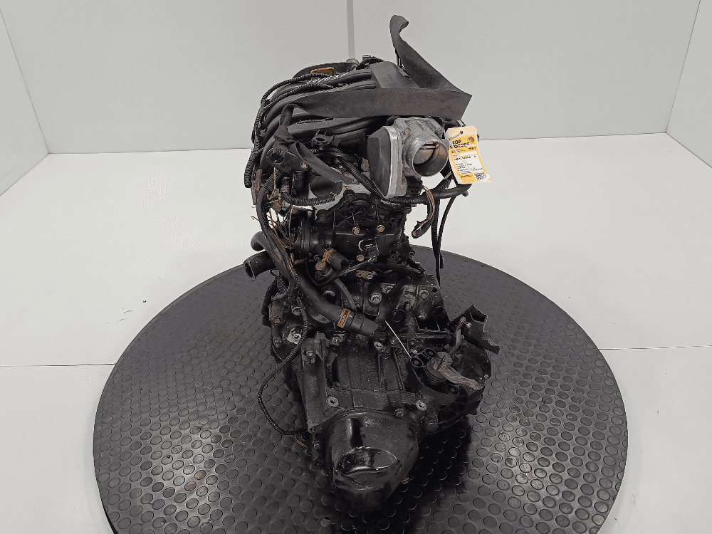 Двигатель к Renault Scenic 2 (03-06)