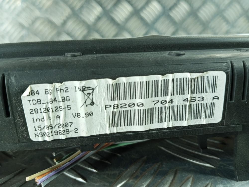 Щиток приборов (приборная панель) к Renault Scenic 2 (03-06)