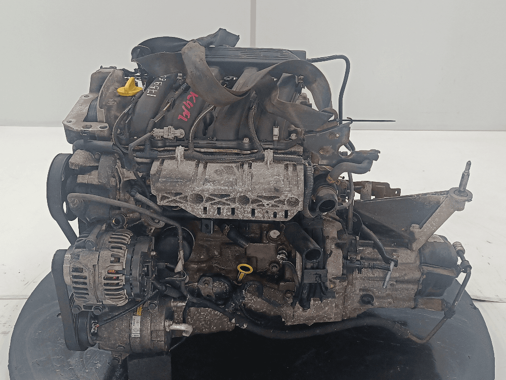 Двигатель к Renault Laguna 2 (01-05)