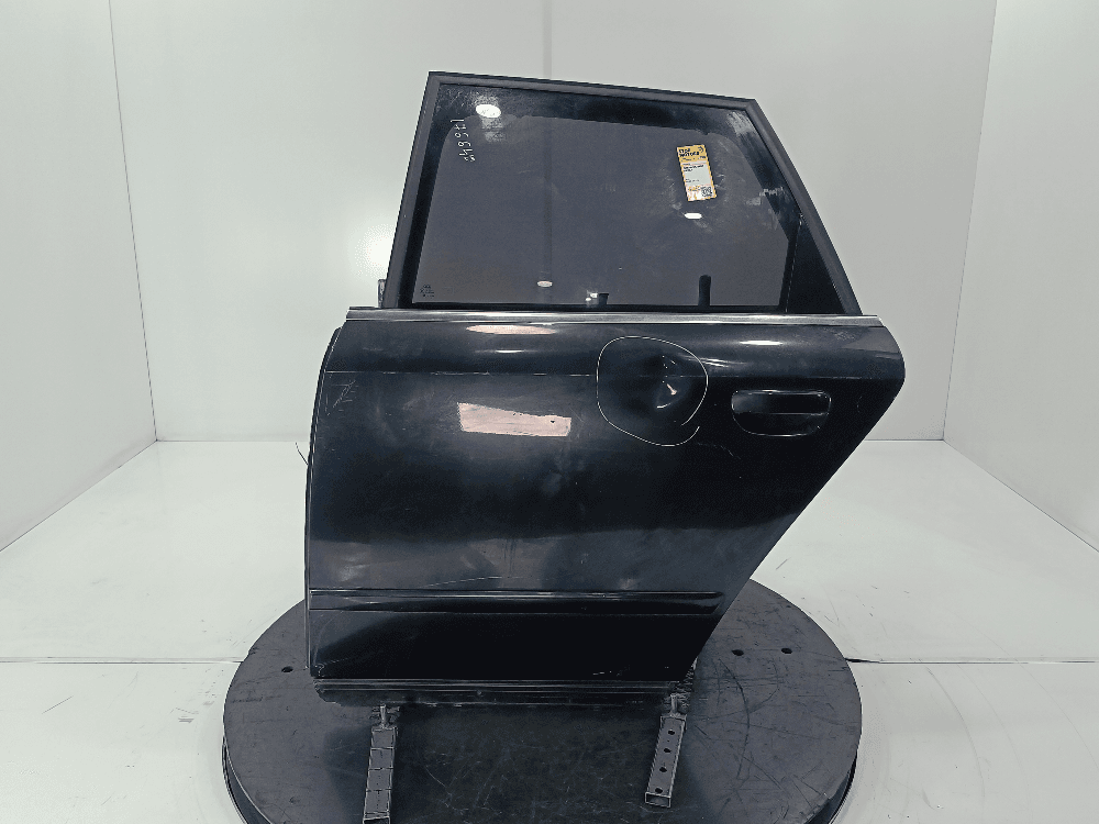 Дверь задняя левая к Audi A4 B6 (01-05)