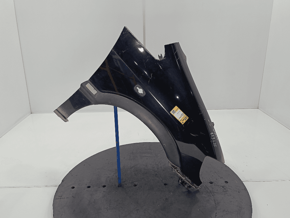 Крыло переднее правое к Opel Zafira A (99-03)