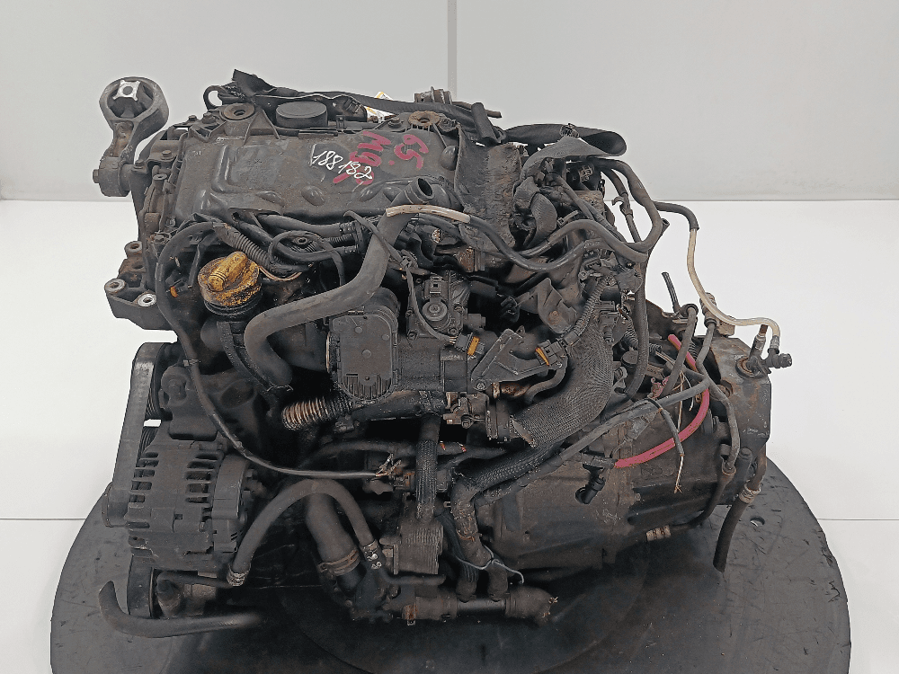 Двигатель к Opel Vivaro A (01-14)