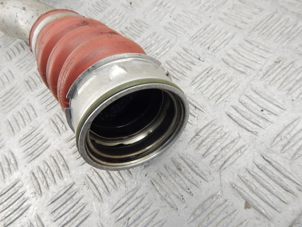 Патрубок интеркулера к BMW X6 E71/E72 (08-12)