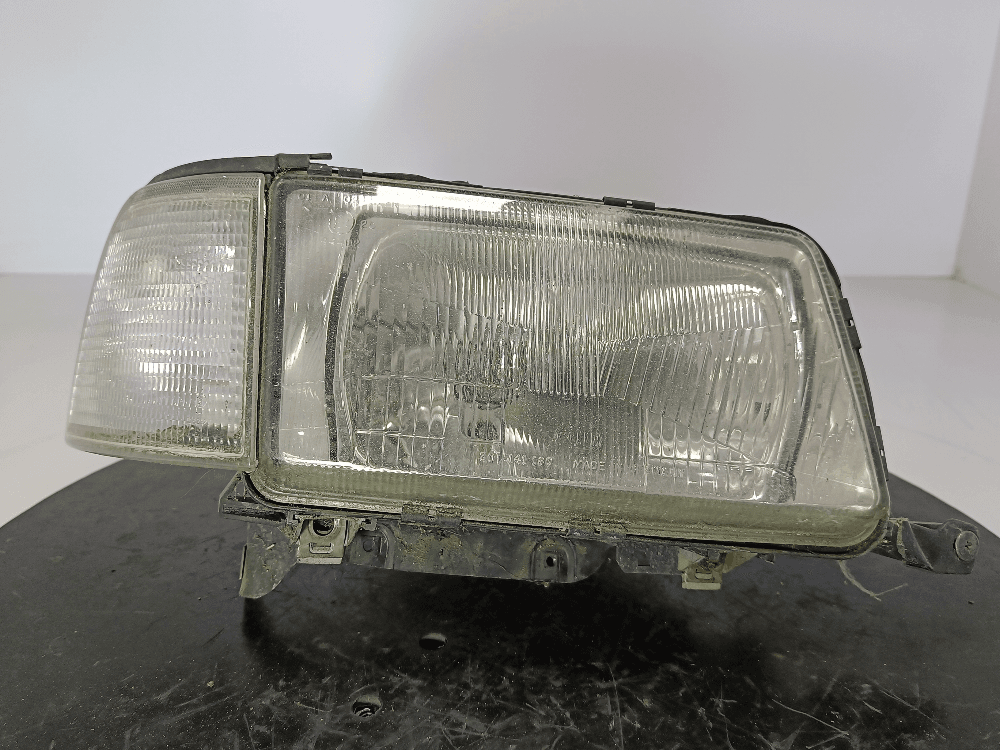 Фара правая к Audi 80 B4 (91-96)