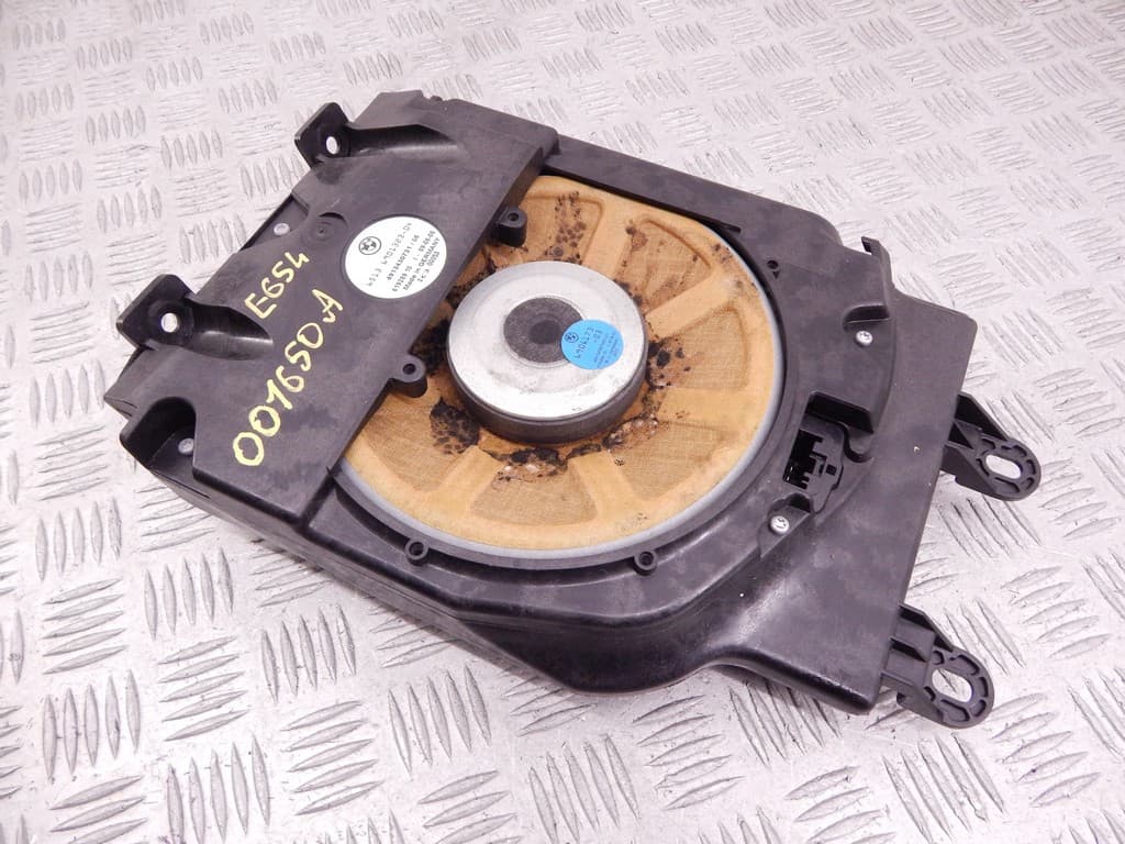 Сабвуфер к BMW 7 E65/E66 (01-05)