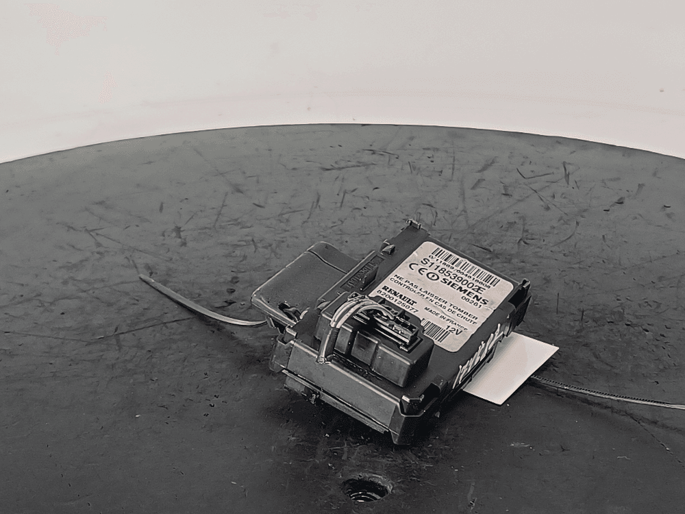 Замок зажигания к Renault Megane 2 (02-06)