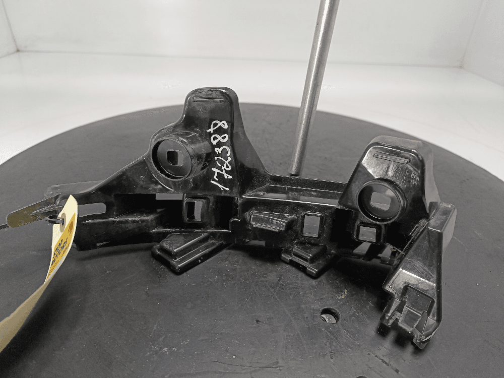 Кронштейн крепления бампера заднего к Volkswagen Passat B8 (14-19)