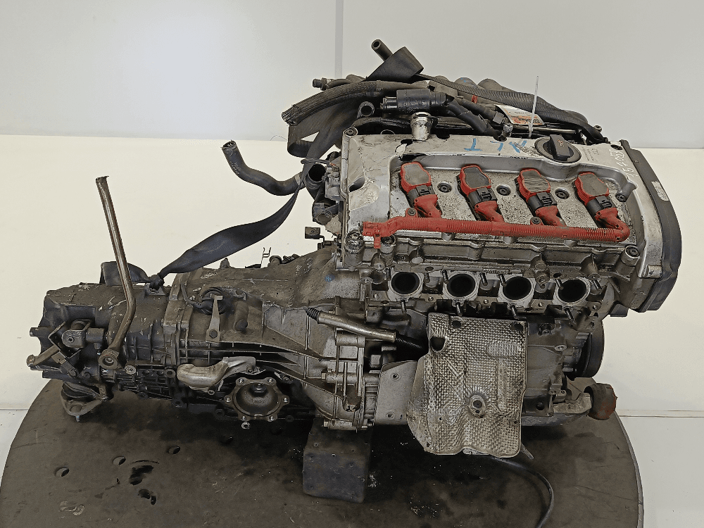 Двигатель к Audi A4 B7 (04-09)