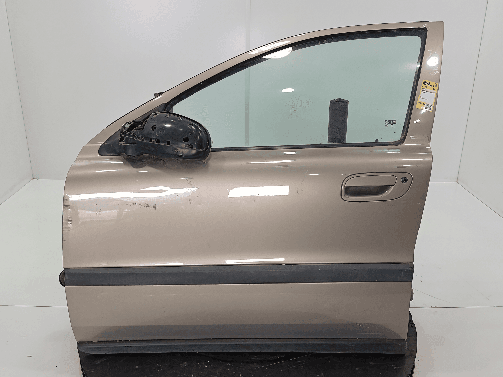 Дверь передняя левая к Volvo V70 2 (00-05)