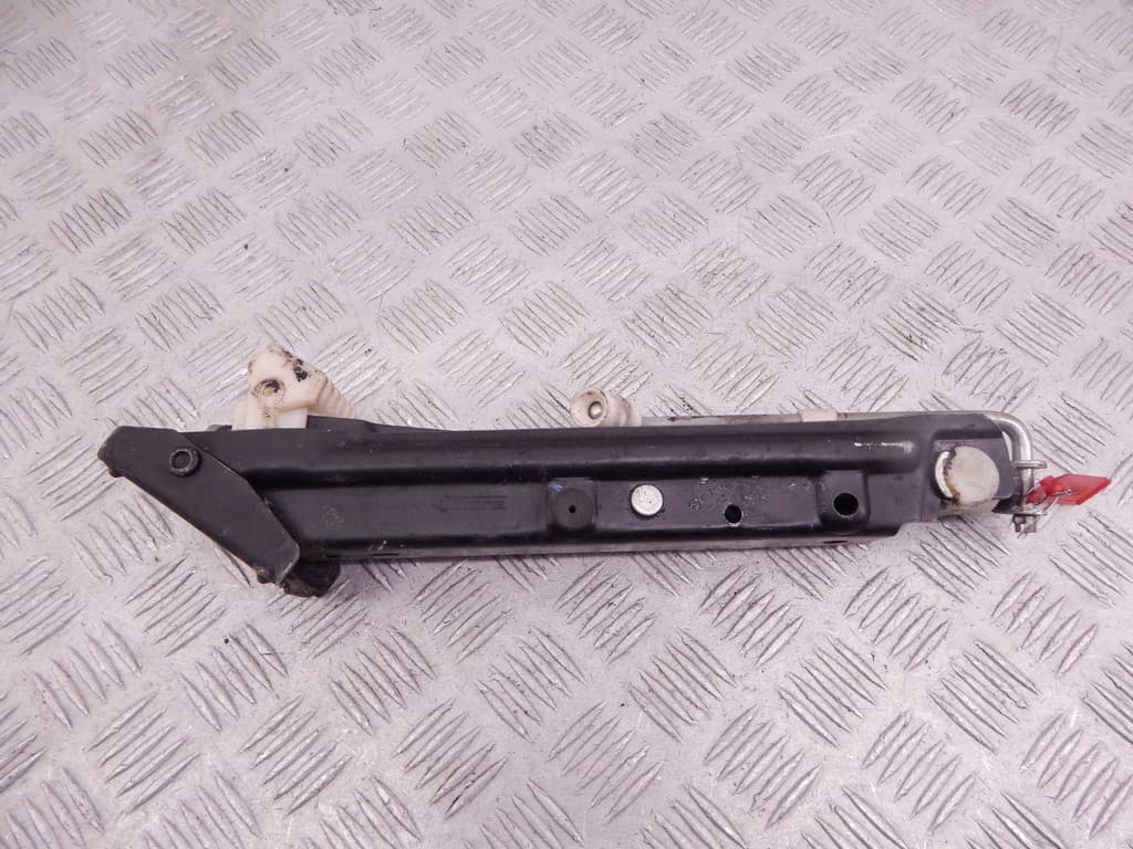 Домкрат к BMW 5 E39 Рестайлинг (00-04)