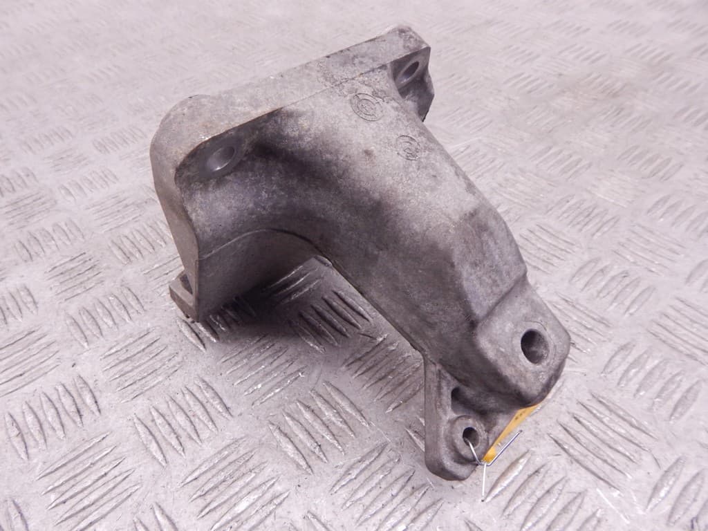 Кронштейн двигателя к BMW 3 F34 (13-16)