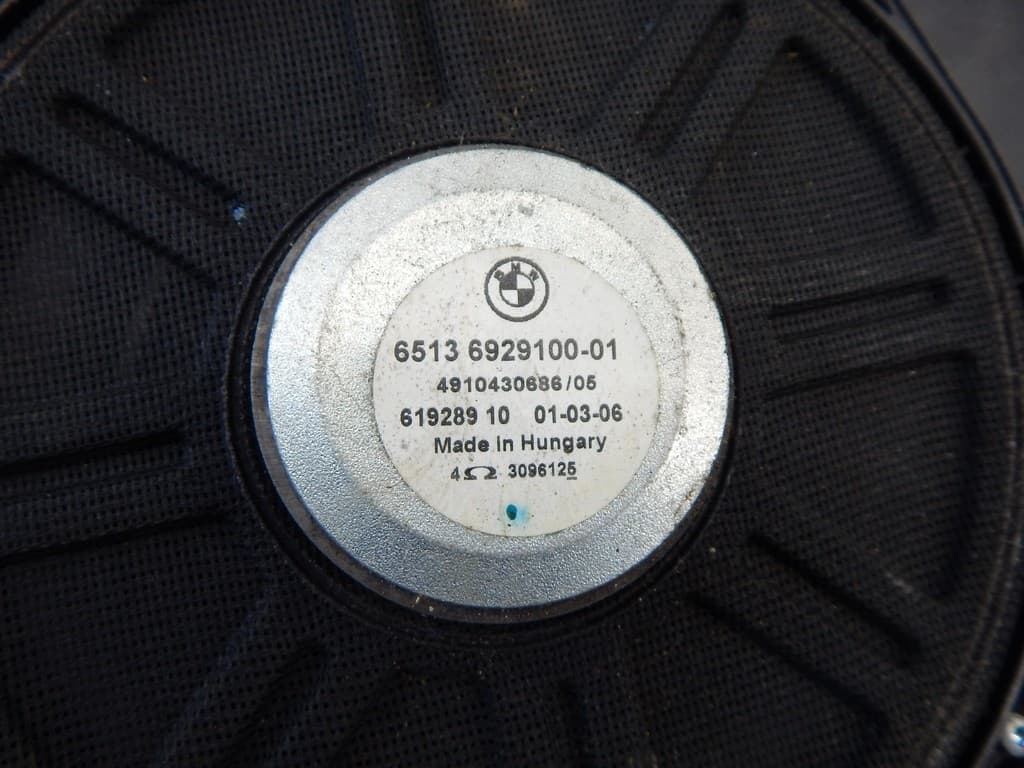 Сабвуфер к BMW X3 E83 (03-06)