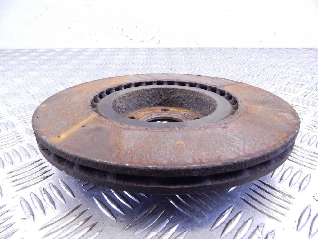 Диск тормозной передний к Alfa Romeo 147 (00-04)