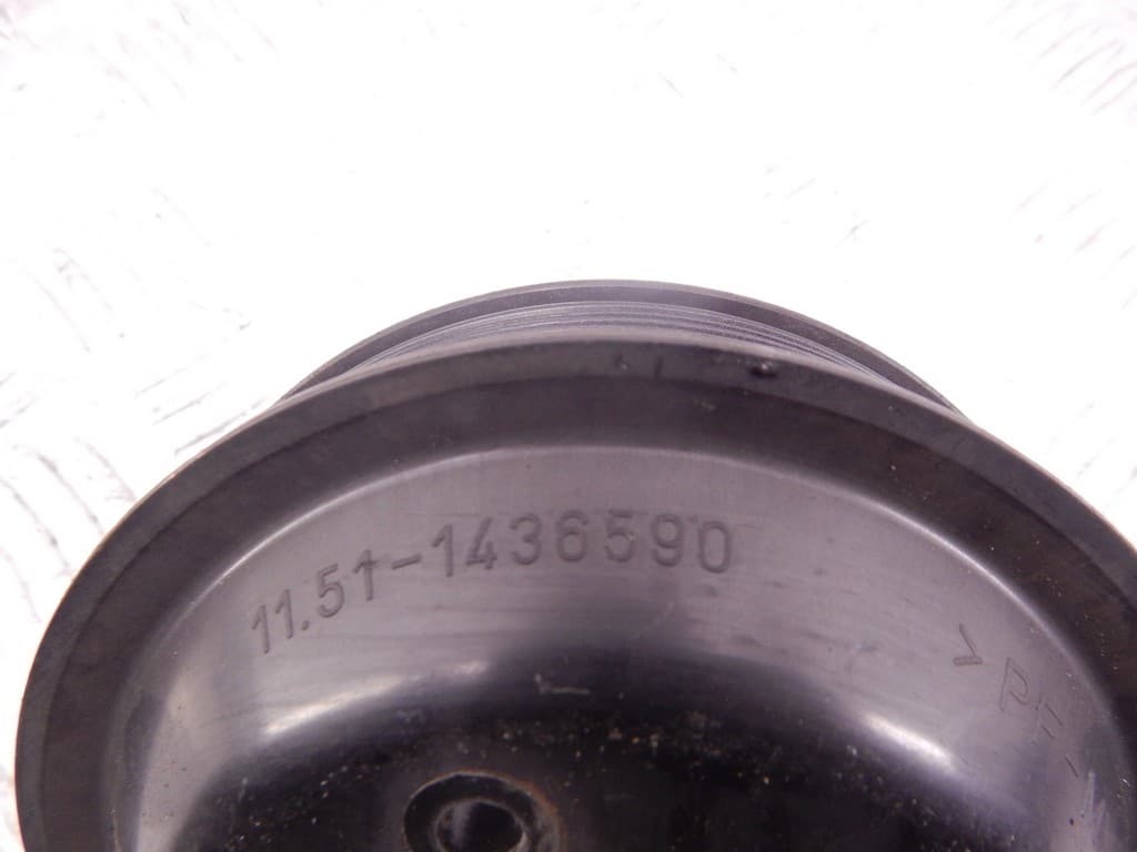 Шкив помпы к BMW 5 E39 (95-00)